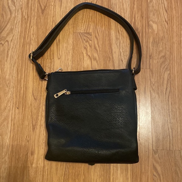 Black Michael Kors Crossbody Bag - Picture 7 of 9